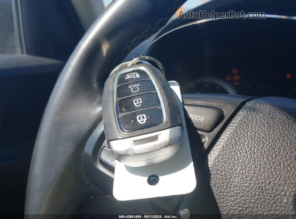 KMHRC8A34MU079804 2021 HYUNDAI VENUE Черный Вид панели приборов