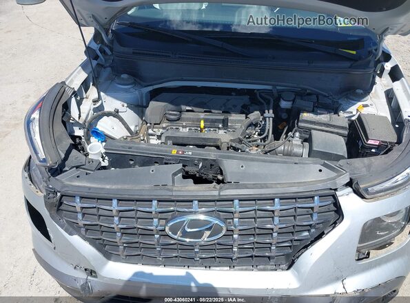 KMHRC8A36LU033261 2020 HYUNDAI VENUE Silver 