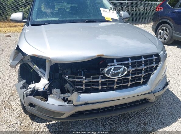 KMHRC8A3XNU201499 2022 HYUNDAI VENUE Серебряный 
