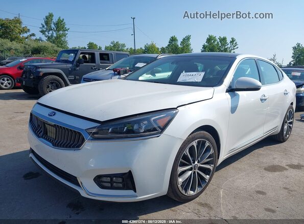 KNALC4J18J5103512 2018 KIA CADENZA White Առջևի ձախ երեք քառորդ տեսարան