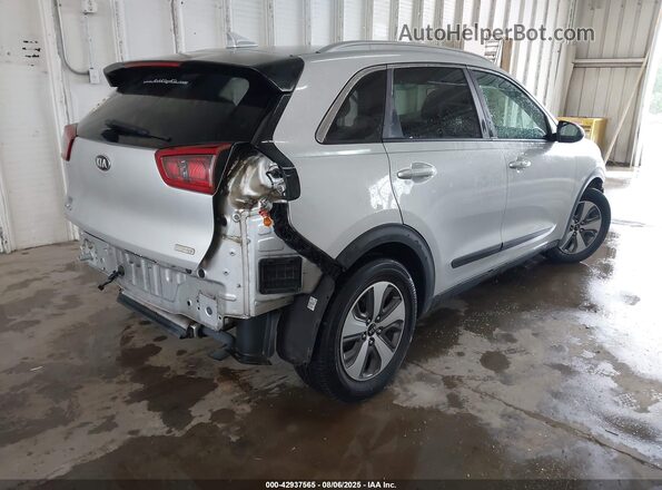KNDCB3LC6J5108030 2018 KIA NIRO Серебряный 