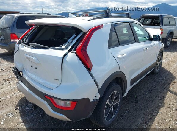 KNDCS3LF8R5124736 2024 KIA NIRO White Rear right