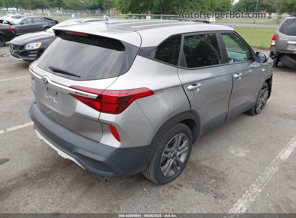 KNDEPCAA2M7232476 2021 KIA SELTOS Gray Rear right