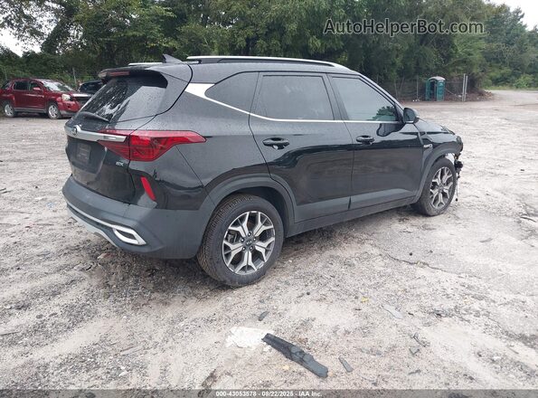 KNDERCAA3M7121378 2021 KIA SELTOS Black Trasero derecho