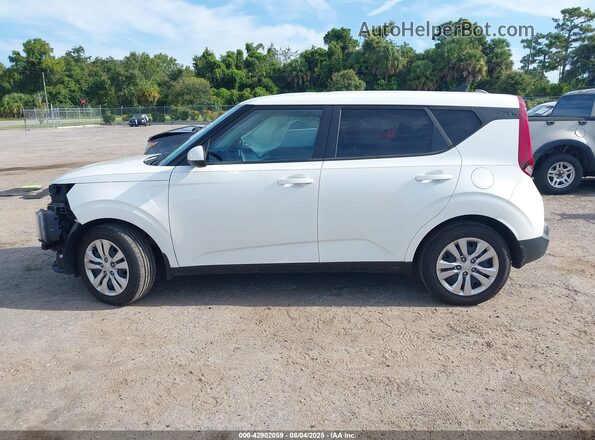 KNDJ23AU6M7143484 2021 KIA SOUL White 