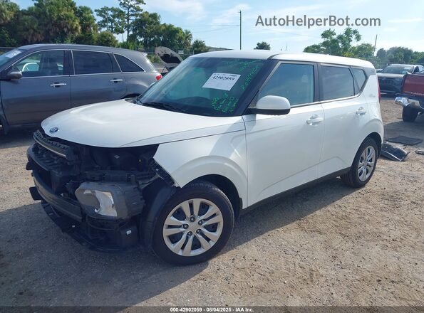 KNDJ23AU6M7143484 2021 KIA SOUL White 
