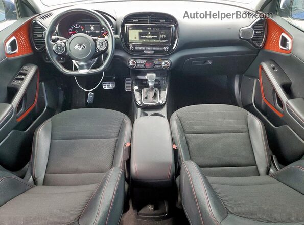 KNDJ53AF2M7759742 2021 KIA SOUL Синий Вид панели приборов