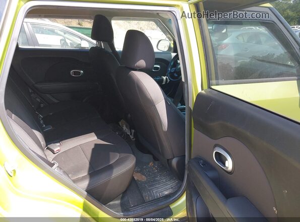 KNDJN2A27J7898591 2018 KIA SOUL Green 