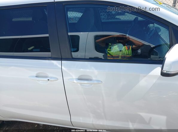 KNDMB5C14M6673874 2021 KIA SEDONA White Սալոնի հետևի տեսք