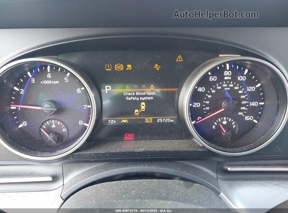 KNDNB4H35P6289907 2023 KIA CARNIVAL MPV Red Vista de los asientos traseros