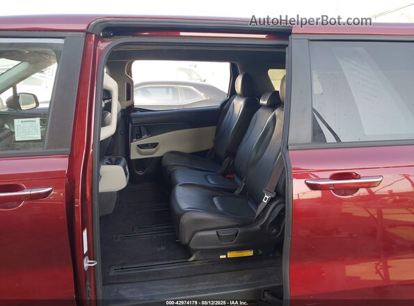 KNDNB4H35P6289907 2023 KIA CARNIVAL MPV Red Vista de la etiqueta del VIN