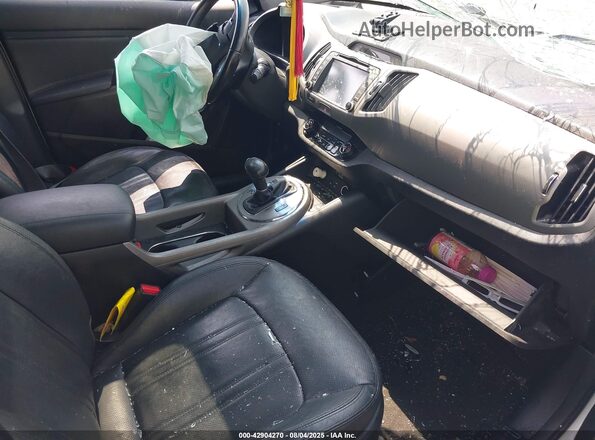 KNDPCCAC1G7808181 2016 KIA SPORTAGE White წინა სალონის ხედი