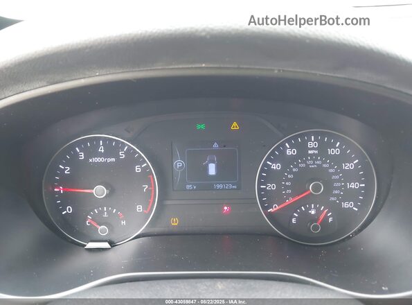 KNDPM3AC2J7341244 2018 KIA SPORTAGE Silver 