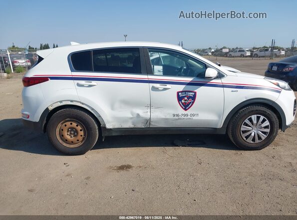 KNDPMCAC0J7467067 2018 KIA SPORTAGE White 