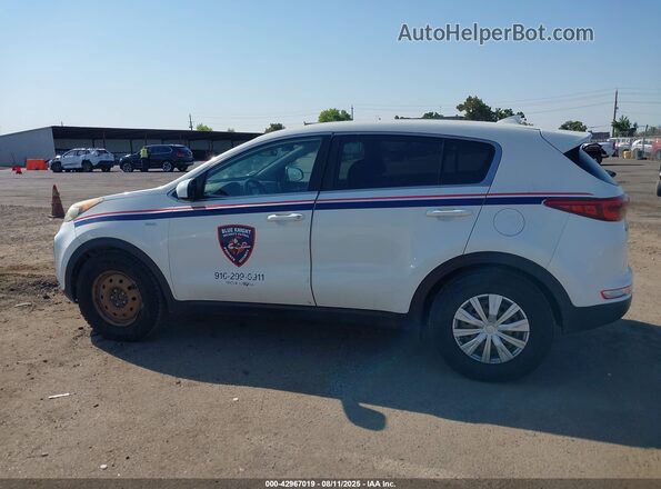 KNDPMCAC0J7467067 2018 KIA SPORTAGE White 