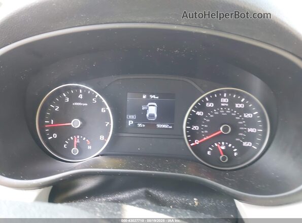 KNDPMCAC5N7965819 2022 KIA SPORTAGE White Vista de los asientos traseros