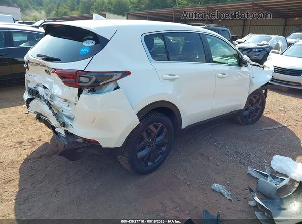 KNDPMCAC5N7965819 2022 KIA SPORTAGE White Trasero derecho
