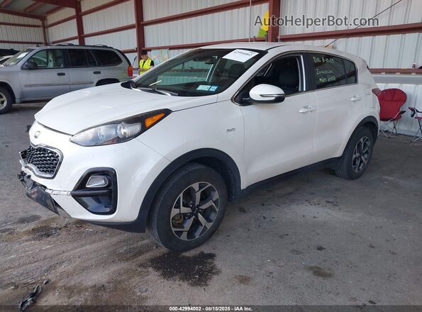KNDPMCAC8M7904527 2021 KIA SPORTAGE White Առջևի ձախ երեք քառորդ տեսարան