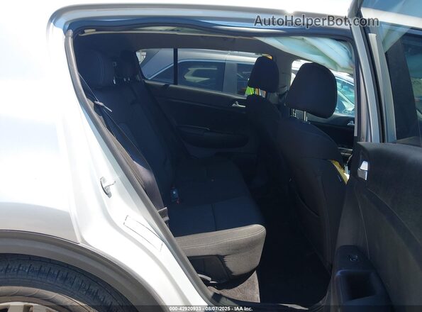 KNDPMCAC9H7063873 2017 KIA SPORTAGE Silver VIN კოდის სტიკერის ხედი