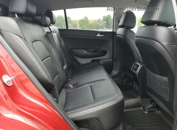 KNDPNCAC4J7405247 2018 KIA SPORTAGE Red 