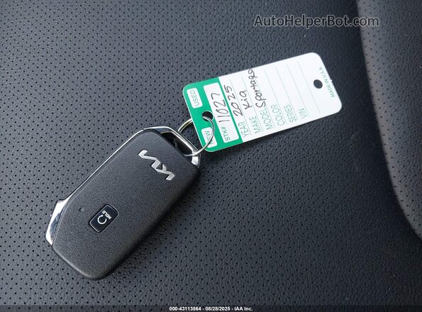 KNDPVCDG6S7195377 2025 KIA SPORTAGE HYBRID White Вид панелі приладів