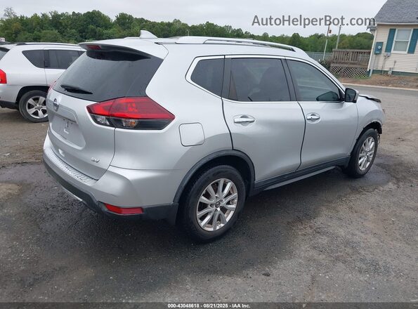 KNMAT2MT5JP551447 2018 NISSAN ROGUE Silver Rear right