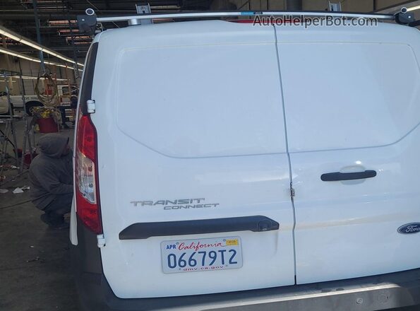 NM0LS7E2XK1411829 2019 FORD TRANSIT CONNECT  Widok z przodu