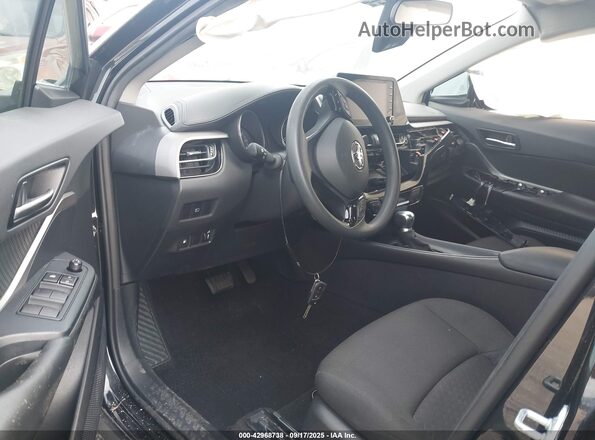 NMTKHMBX2LR107084 2020 TOYOTA LE Black Вид салону спереду