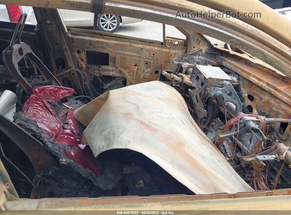 NMTKHMBX4JR042770 2018 TOYOTA LE Red 