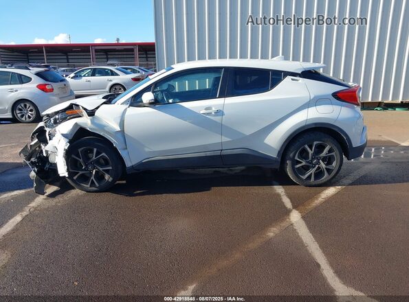 NMTKHMBX8JR005334 2018 TOYOTA LE White 