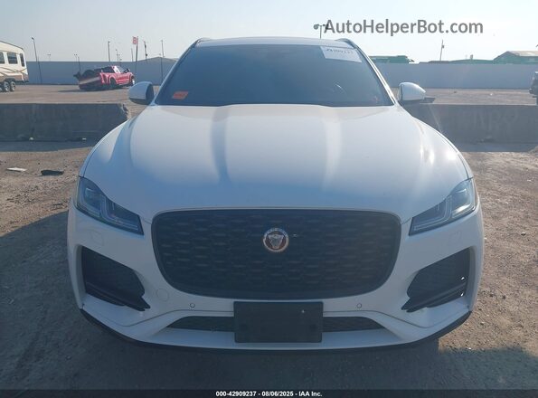 SADCJ2EX3NA689226 2022 JAGUAR F-PACE White Rear interior view