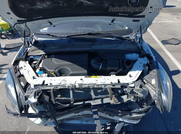 SADFJ2FX5J1Z30449 2018 JAGUAR E-PACE White Widok z tyłu