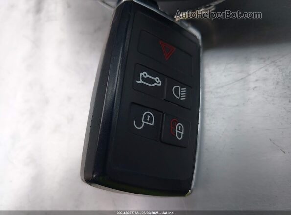 SADFK2FX3L1Z90441 2020 JAGUAR E-PACE Black წინა პანელის ხედი