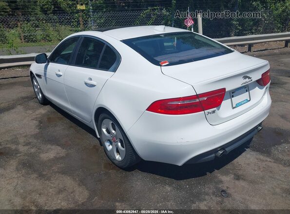 SAJAR4FX5JCP33281 2018 JAGUAR XF White 