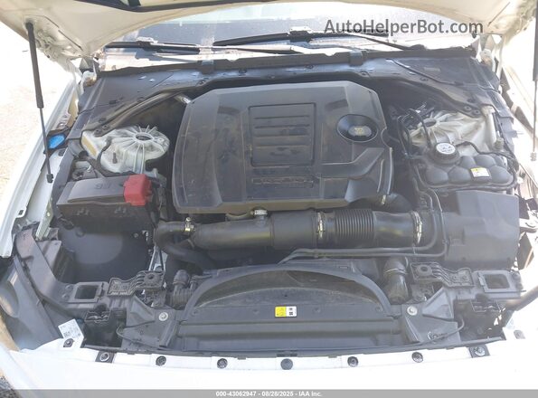 SAJAR4FX5JCP33281 2018 JAGUAR XF White 