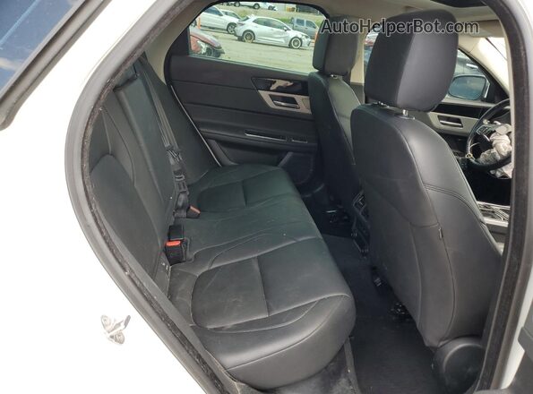 SAJBJ4FX2JCY69329 2018 JAGUAR XF White 