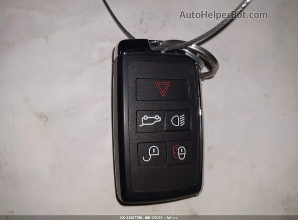 SALEJ7EX1S2422649 2025 LAND ROVER DEFENDER Green Вид панелі приладів