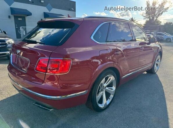 SJAAC2ZV1HC014037 2017 BENTLEY BENTAYGA Красный Передняя правая четверть