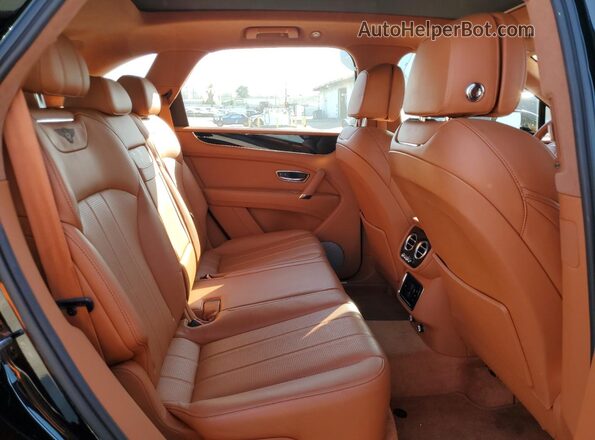 SJAAM2ZV3KC027618 2019 BENTLEY BENTAYGA Black უკანა სალონის ხედი