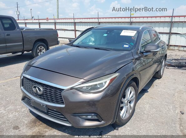SJKCH5CP3JA044367 2018 INFINITI QX30 Gray 