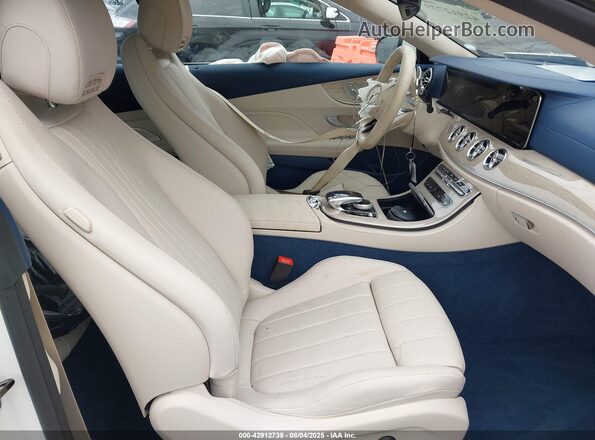 W1K1K5JB8NF186327 2022 MERCEDES-BENZ E-CLASS White Вид салону спереду