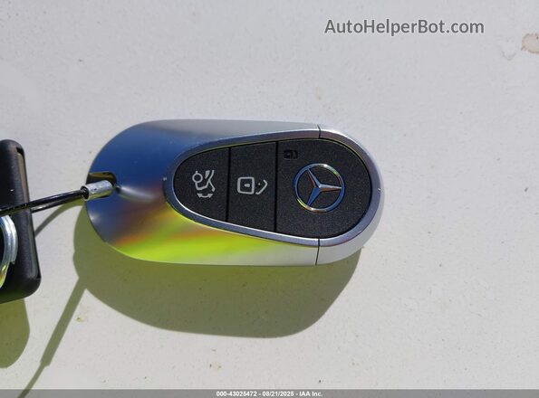 W1KAF4HB8SR277855 2025 MERCEDES-BENZ C-CLASS White Dashboard view