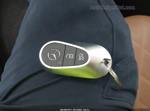 W1KLF4HB3RA068489 2024 MERCEDES-BENZ E-CLASS Teal Widok deski rozdzielczej