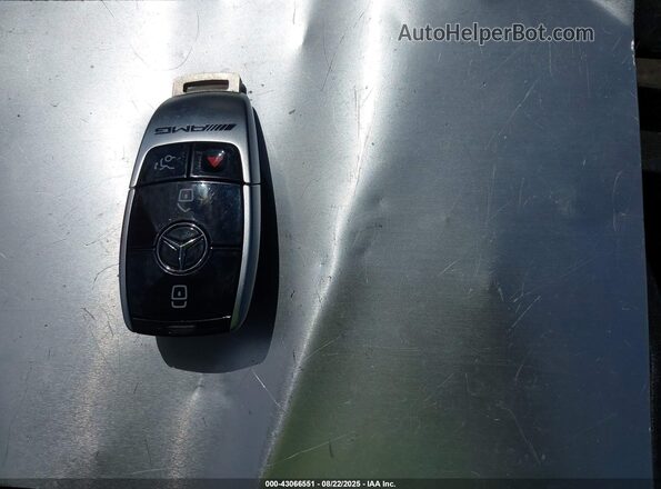 W1KWF8HB2LR603745 2020 MERCEDES-BENZ AMG C 63 Черный Вид панели приборов