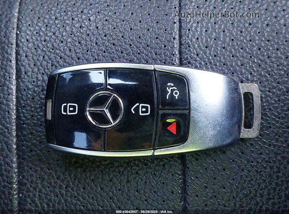 W1KZF8EB6MA915925 2021 MERCEDES-BENZ E-CLASS Silver წინა პანელის ხედი