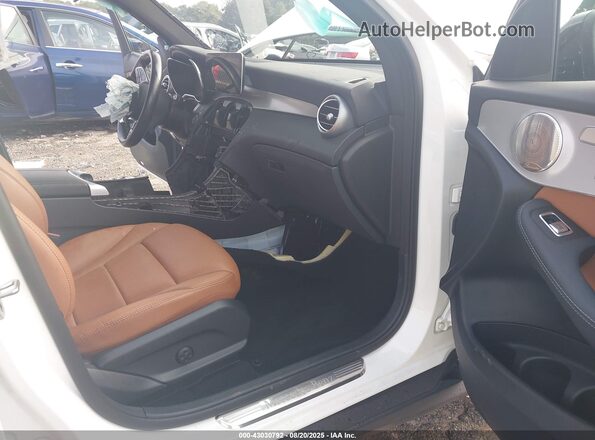 W1N0G8EB2MV320586 2021 MERCEDES-BENZ GLC 300 White Սալոնի դիմացի տեսք
