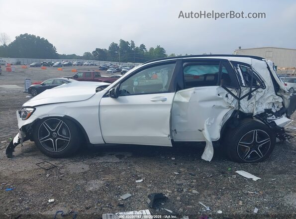 W1N0G8EB2MV320586 2021 MERCEDES-BENZ GLC 300 White Սալոնի հետևի տեսք