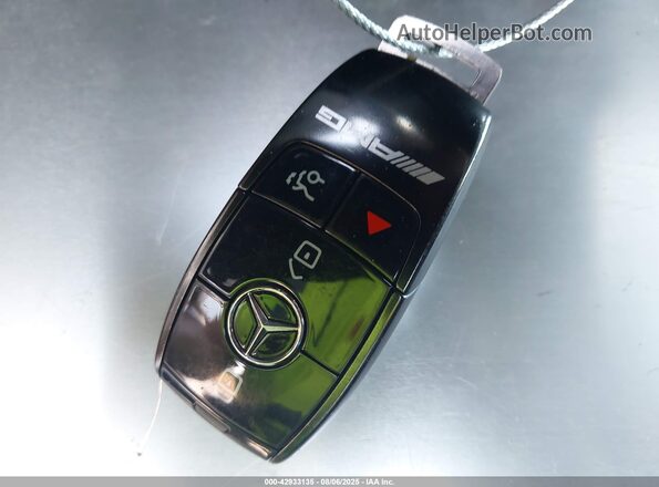 W1N4M5BBXPW289437 2023 MERCEDES-BENZ AMG GLB 35 White Vista del salpicadero