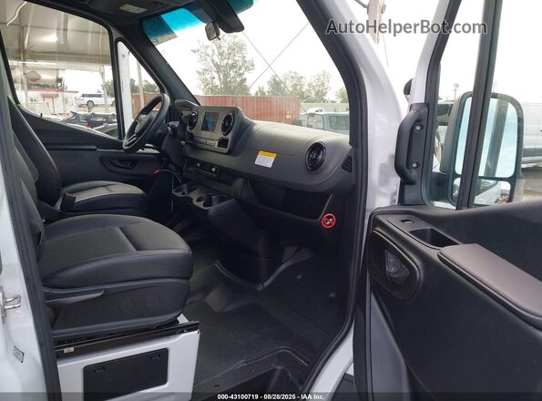 W1Y4KBHY2PT155350 2023 MERCEDES-BENZ SPRINTER White Vista interior delantera