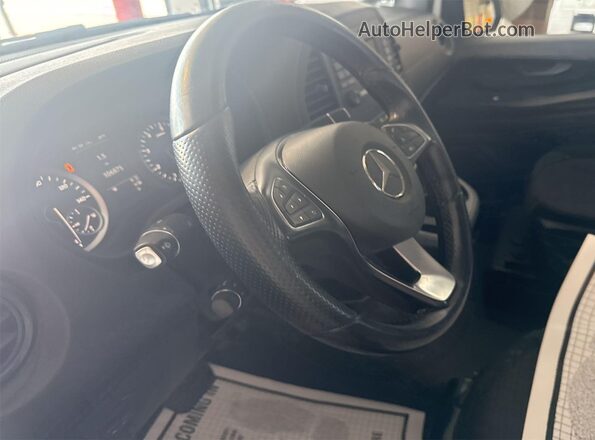 W1YV0BEY8L3706373 2020 MERCEDES-BENZ METRIS  VIN կոդի պիտակի տեսք